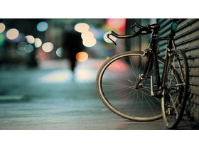 霓虹灯下的自行车PPT背景图片